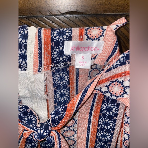 Cute Pattern Romper - Picture 2 of 6